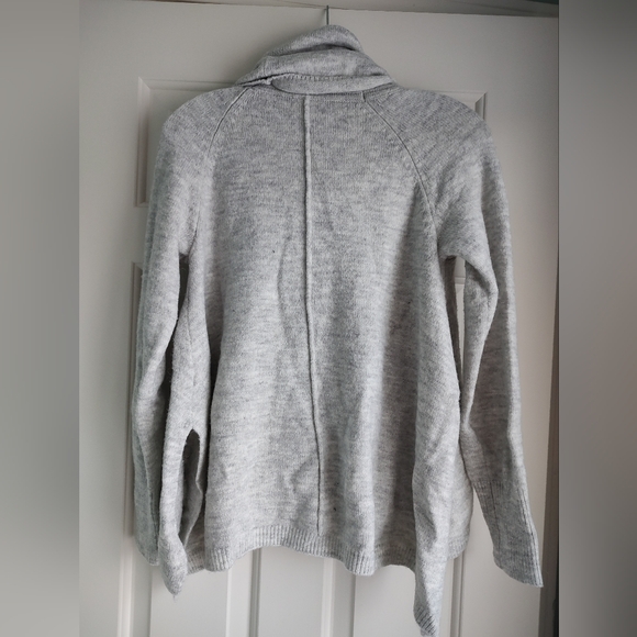 Sweater - Picture 3 of 3